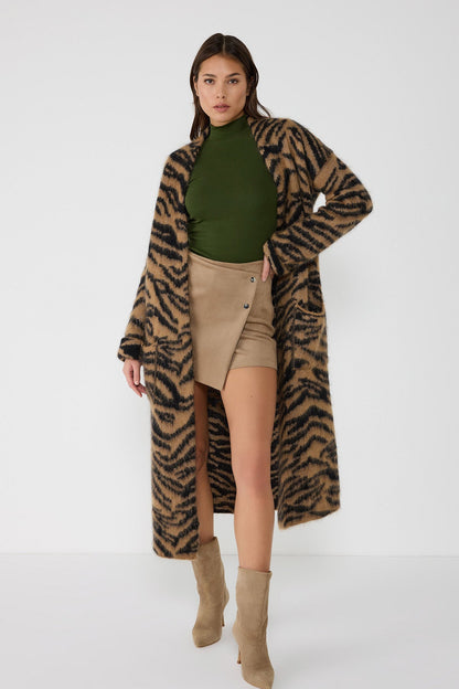 Rollkragenbluse mit langen Ärmeln