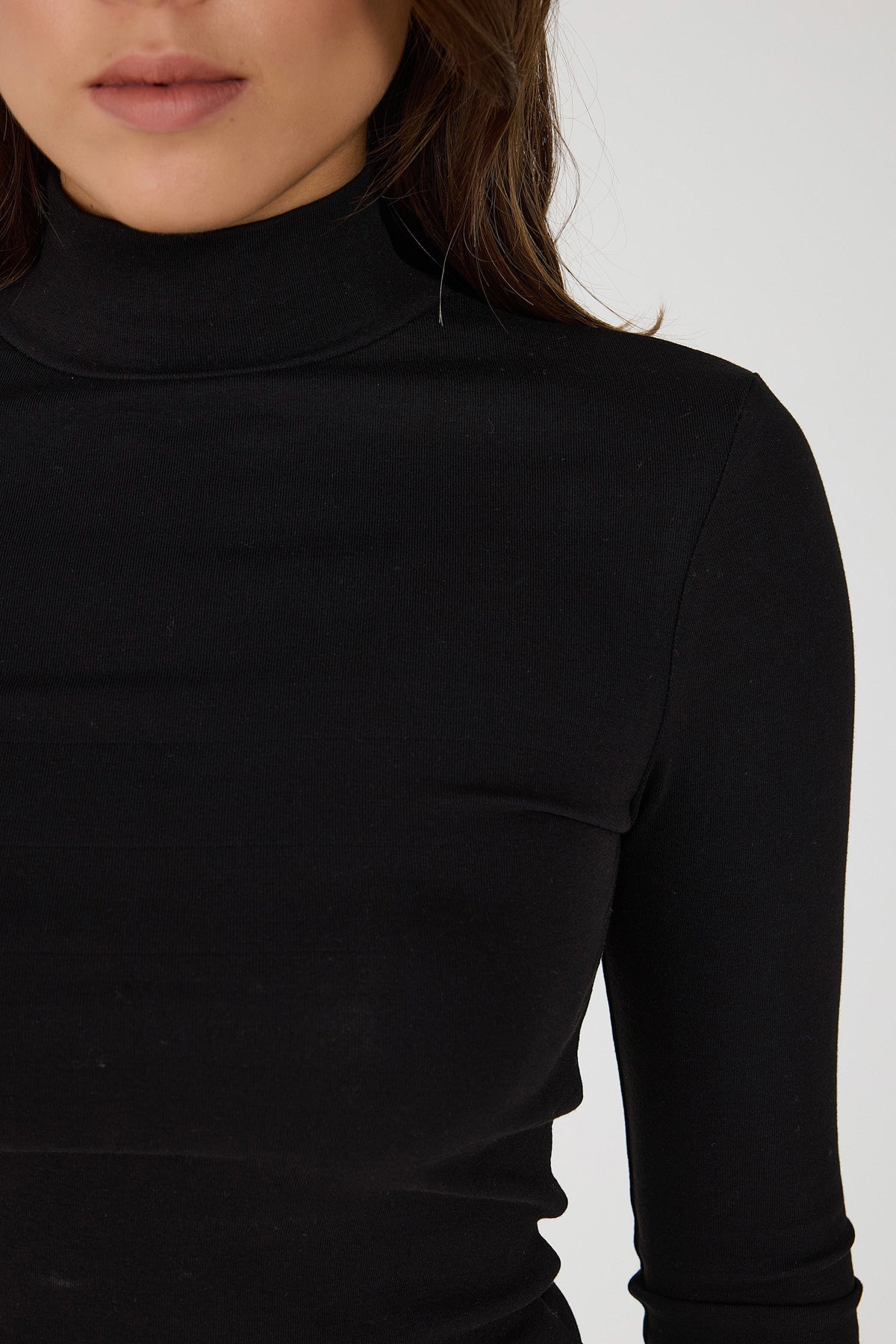 Rollkragenbluse mit langen Ärmeln