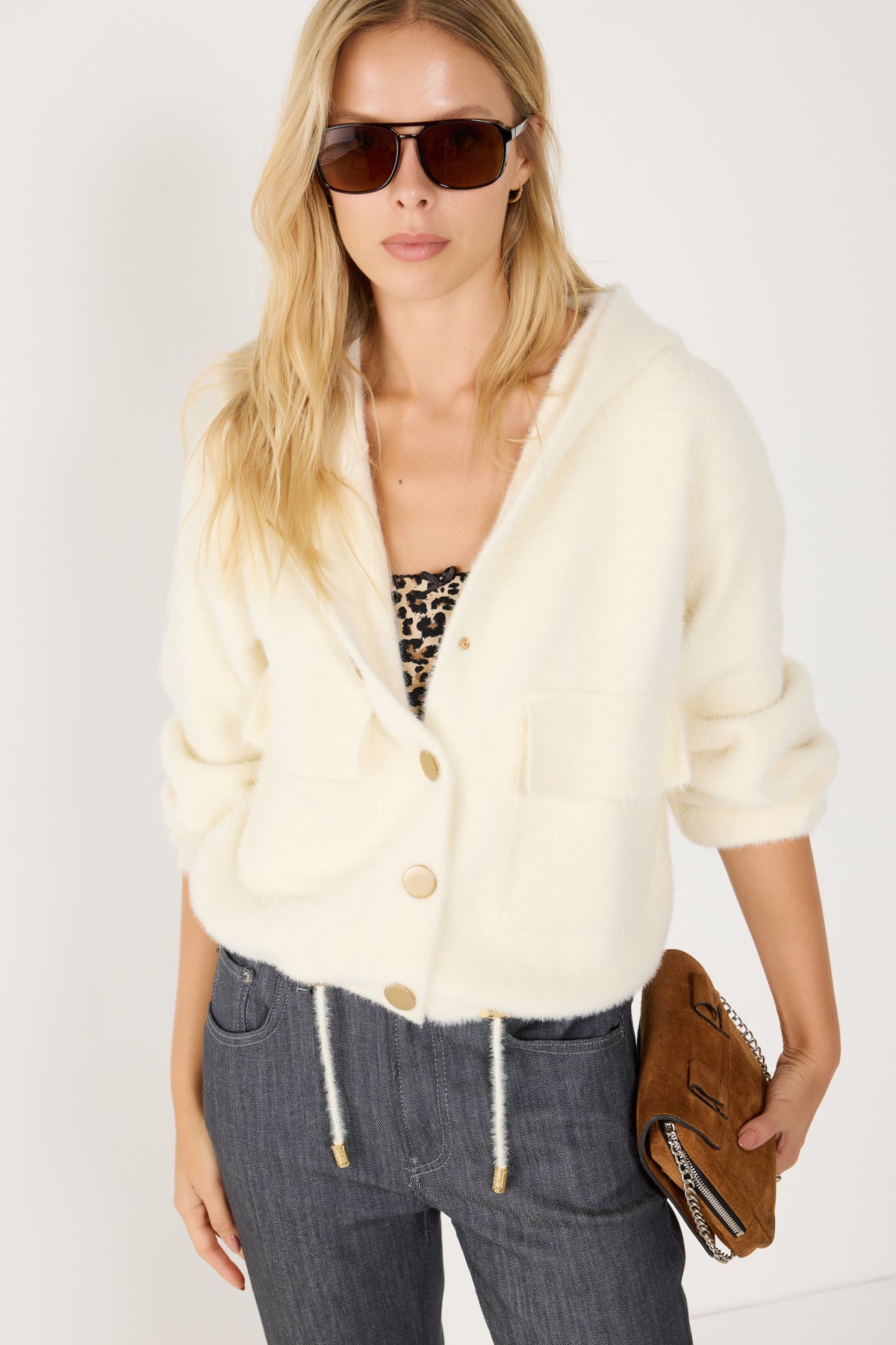 Strickjacke mit Knopfdetails und Taschen