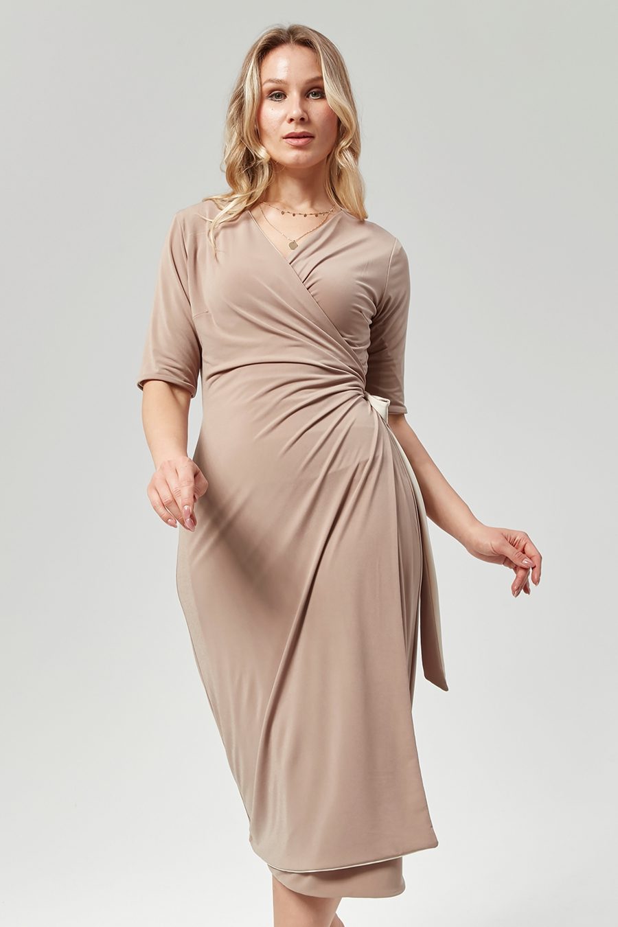 Vier in einem Kleid