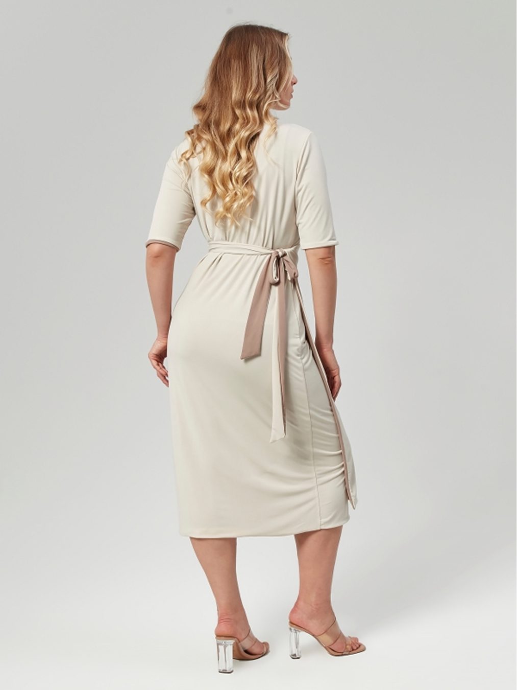 Vier in einem Kleid