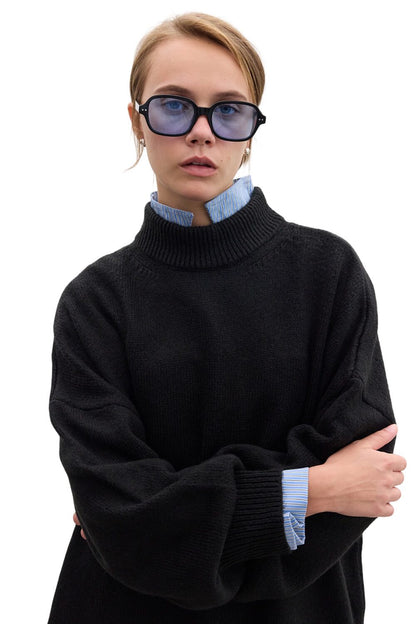 Ella Schwarzer Pullover