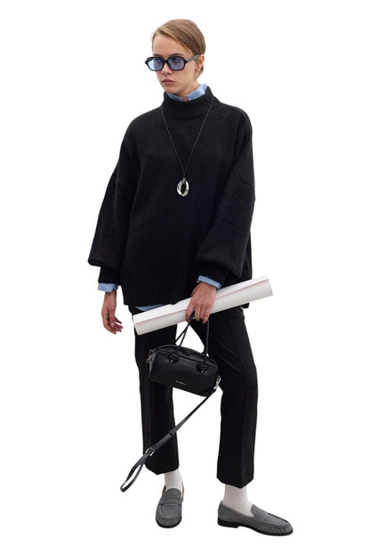 Ella Schwarzer Pullover