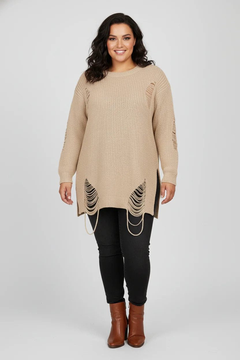 Langärmeliger Strickpullover mit Schlitzen
