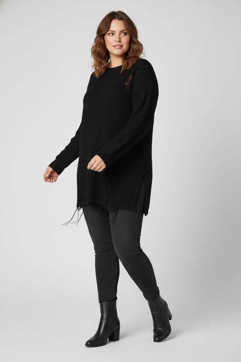 Langärmeliger Strickpullover mit Schlitzen