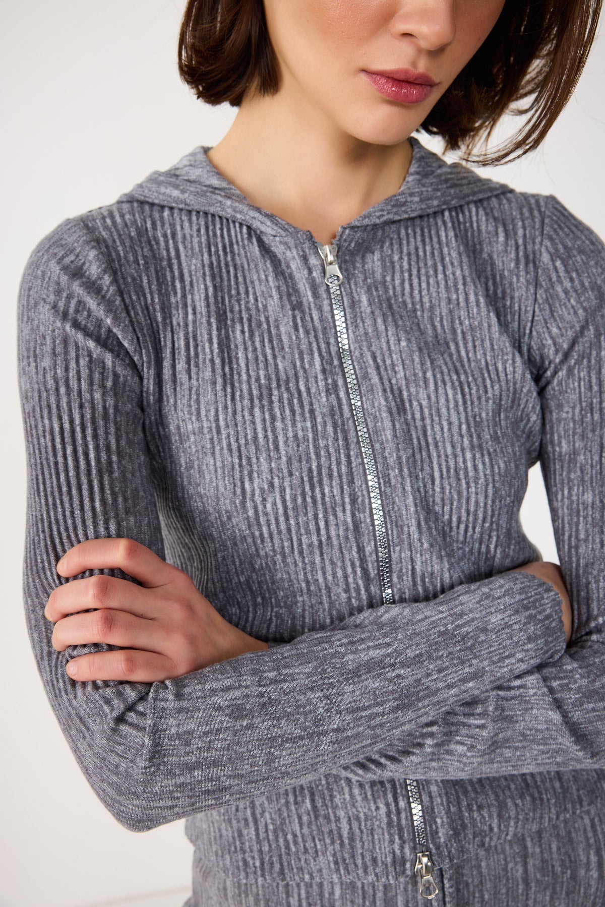 Kapuzenstrickjacke mit Reißverschluss