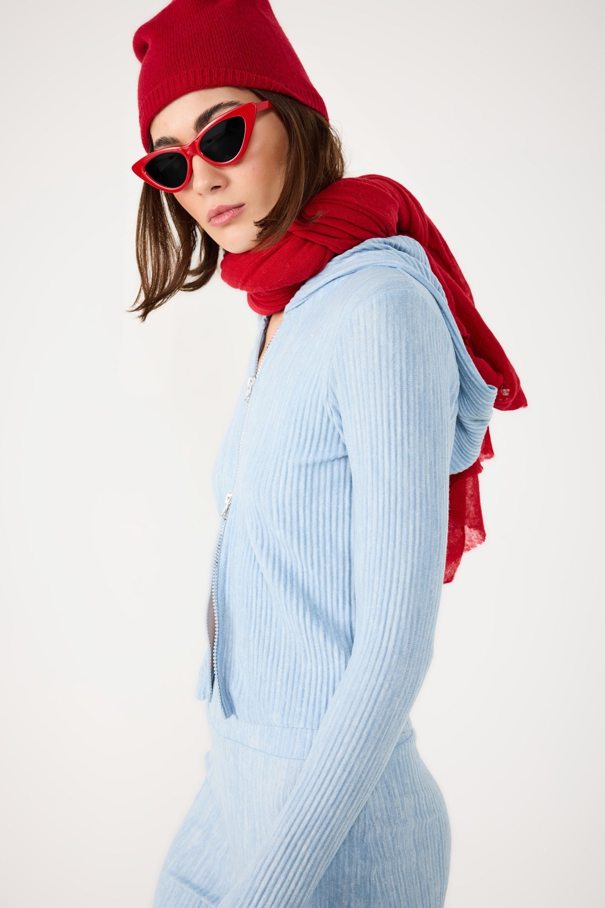 Kapuzenstrickjacke mit Reißverschluss