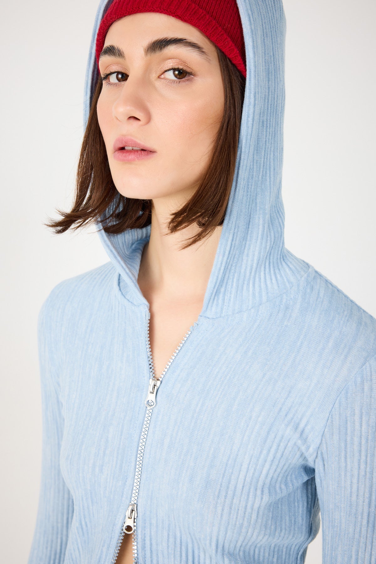 Kapuzenstrickjacke mit Reißverschluss