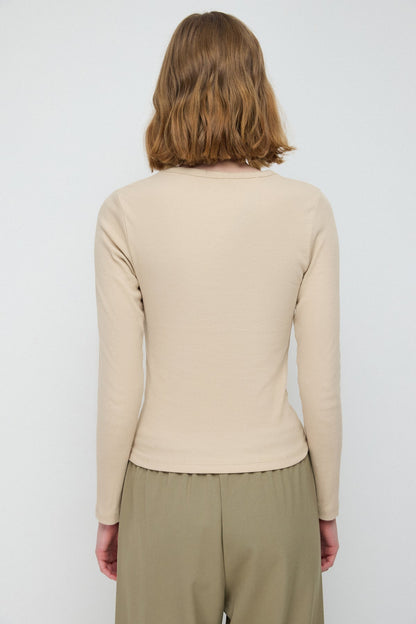 Basic Langarm-T-Shirt