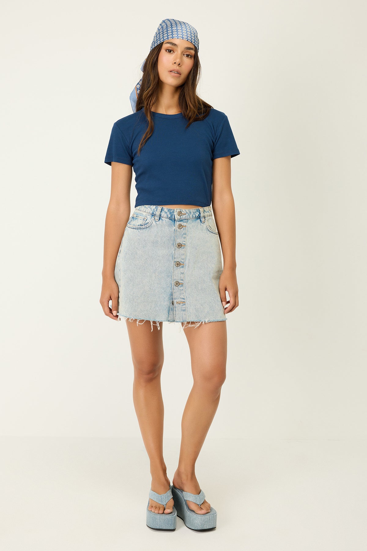 Kurzärmeliges Crop-T-Shirt