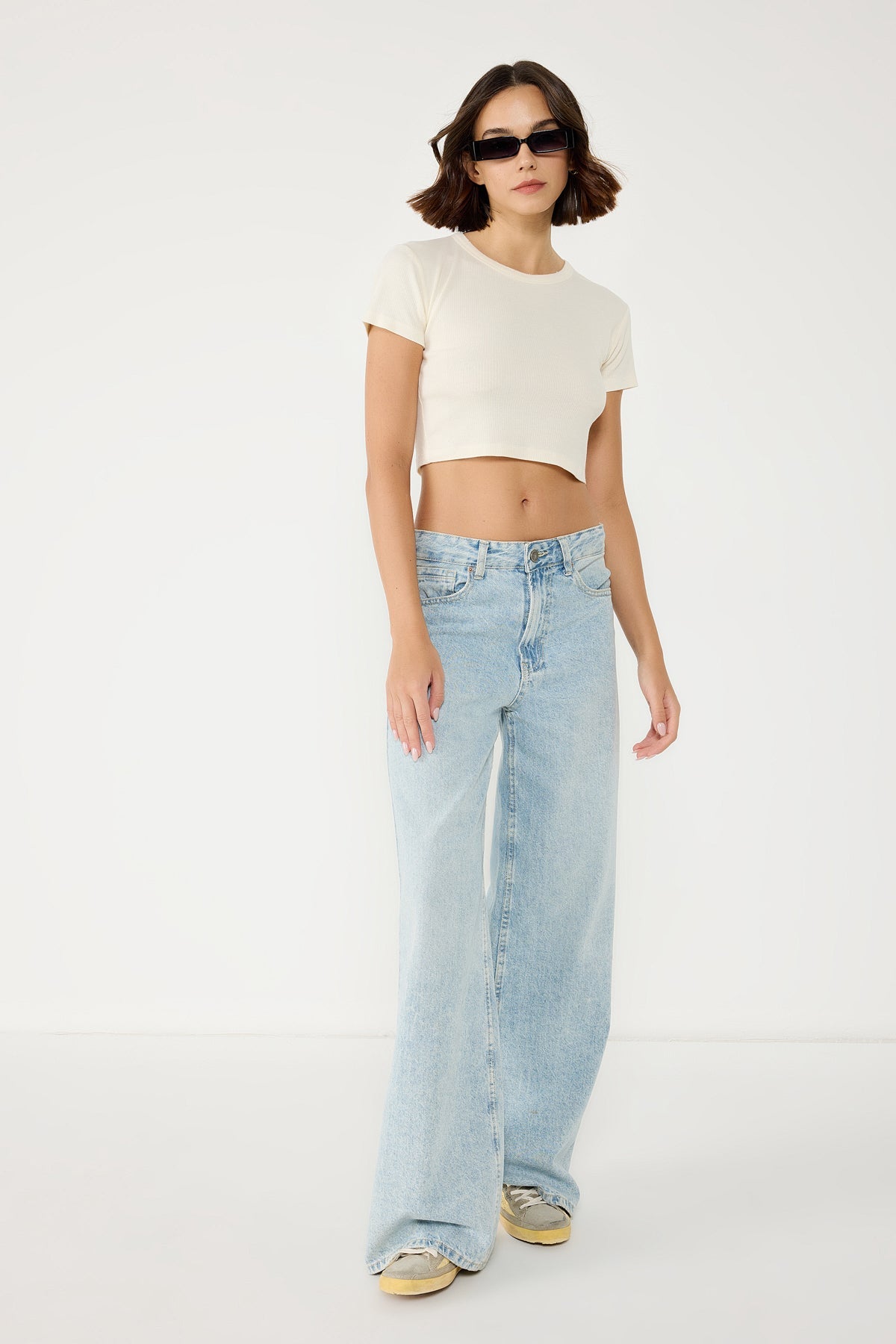 Kurzärmeliges Crop-T-Shirt