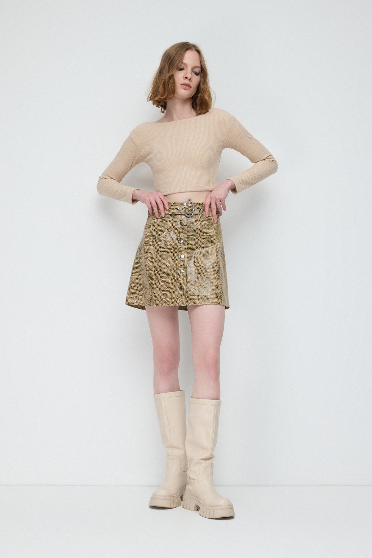 Rückenfreies Basic-Crop-Top