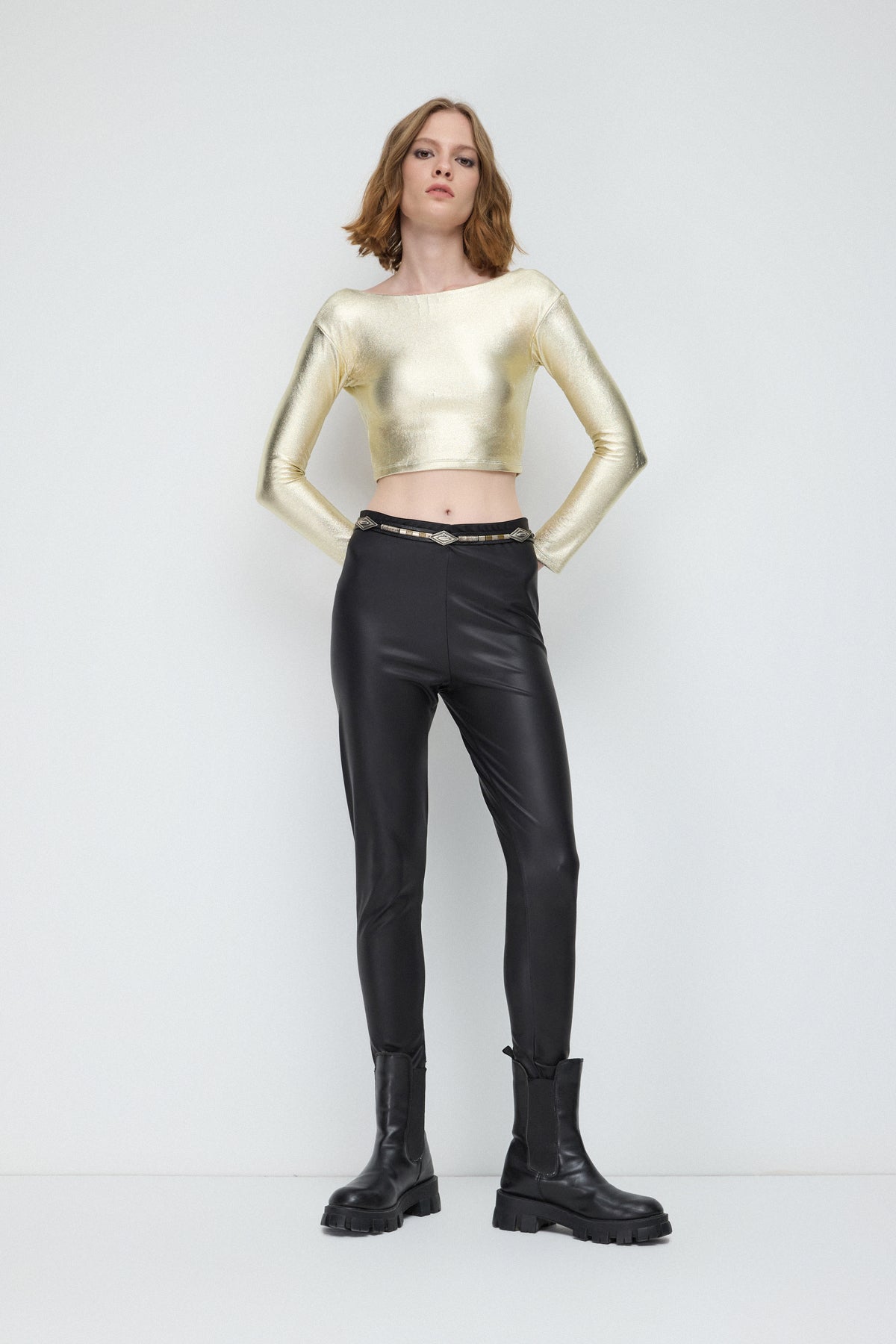 Langärmelige Crop-Bluse