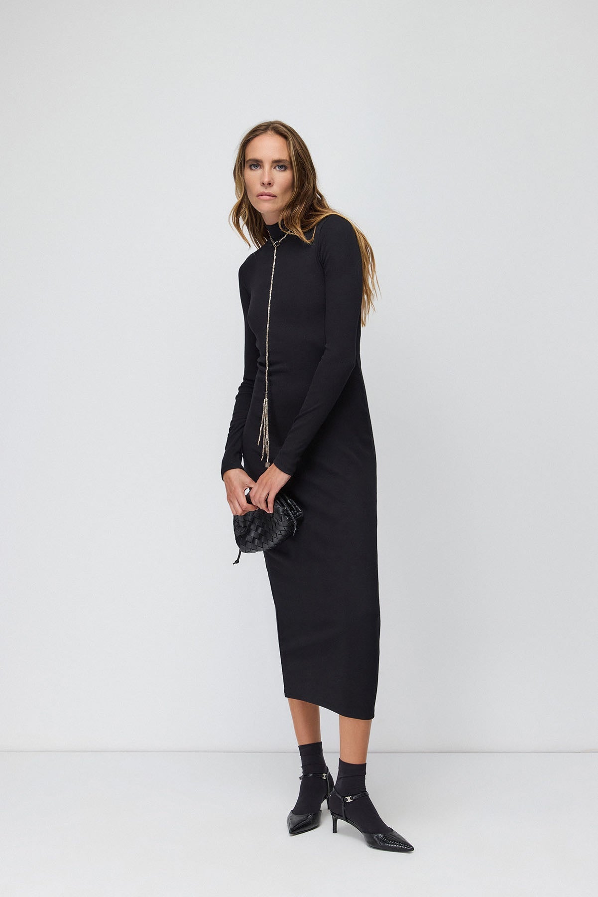 Midikleid mit rückenfreiem Design