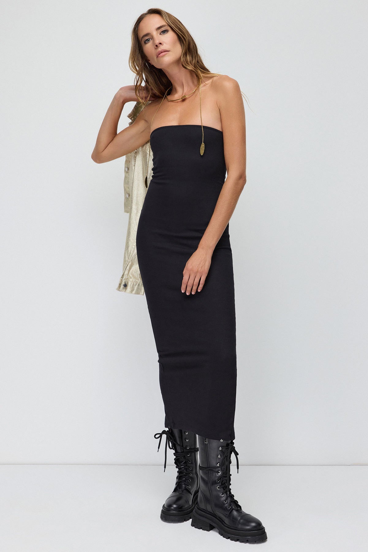 langes trägerloses Kleid