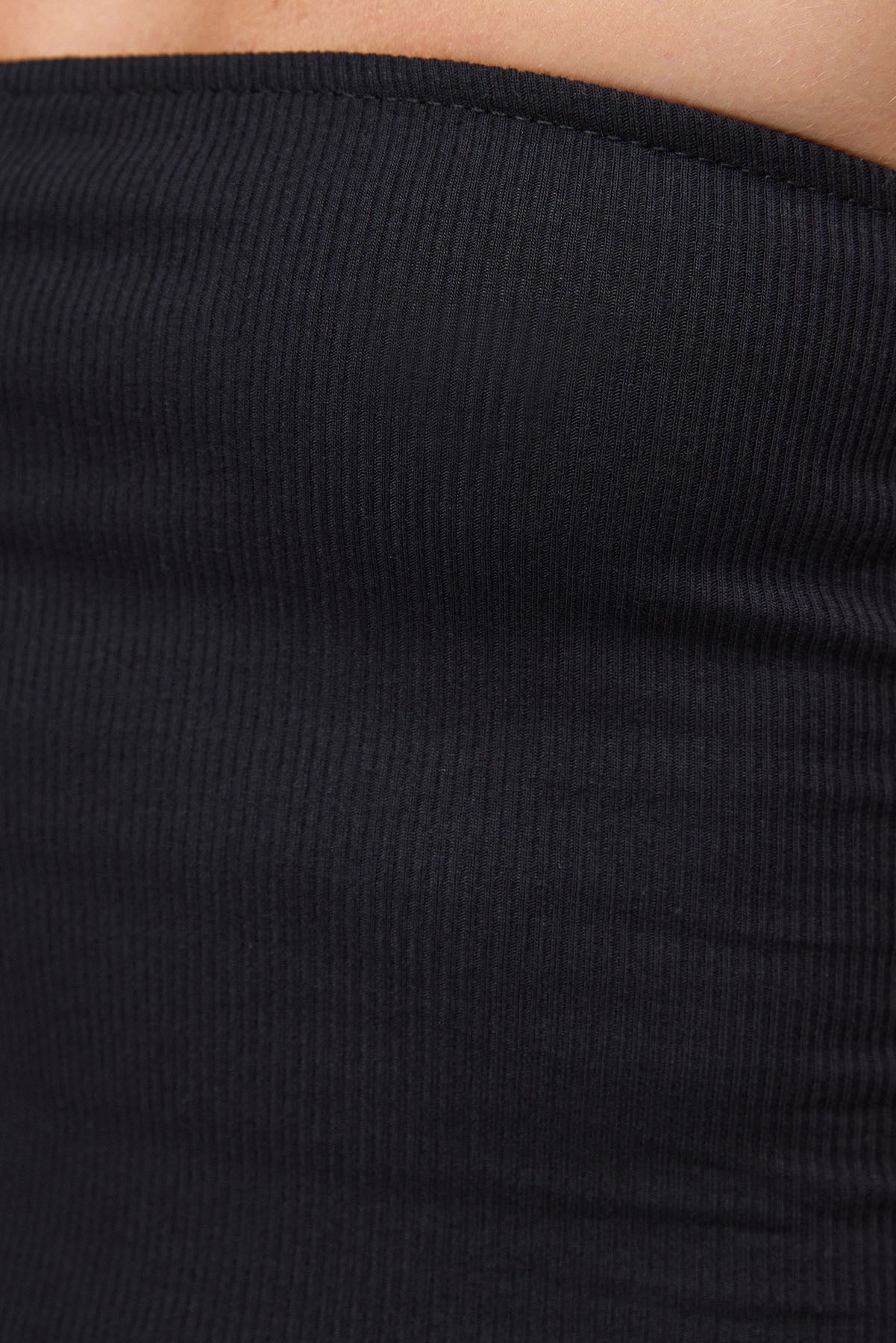 langes trägerloses Kleid
