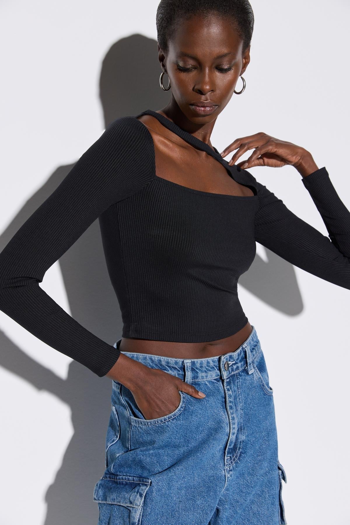 Gerippte, langärmelige Crop-Bluse