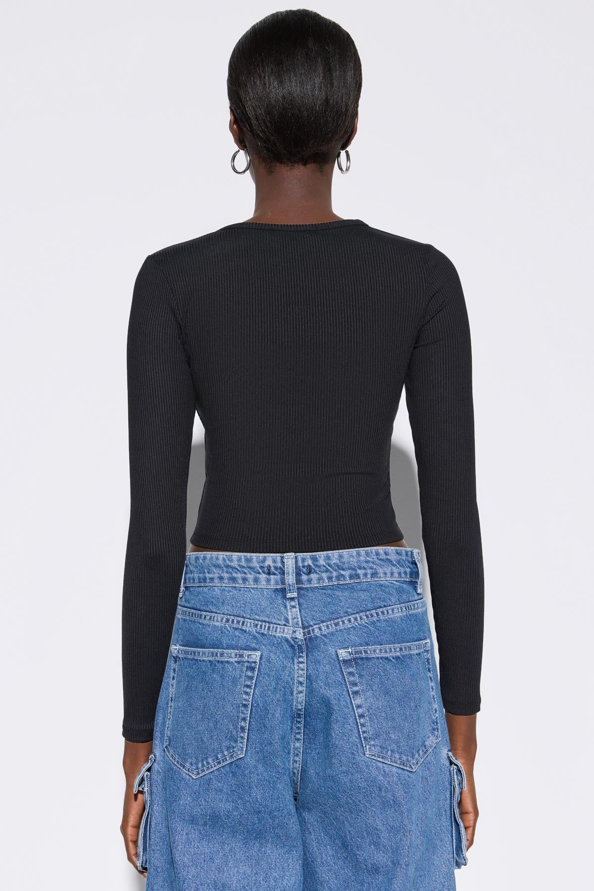 Gerippte, langärmelige Crop-Bluse