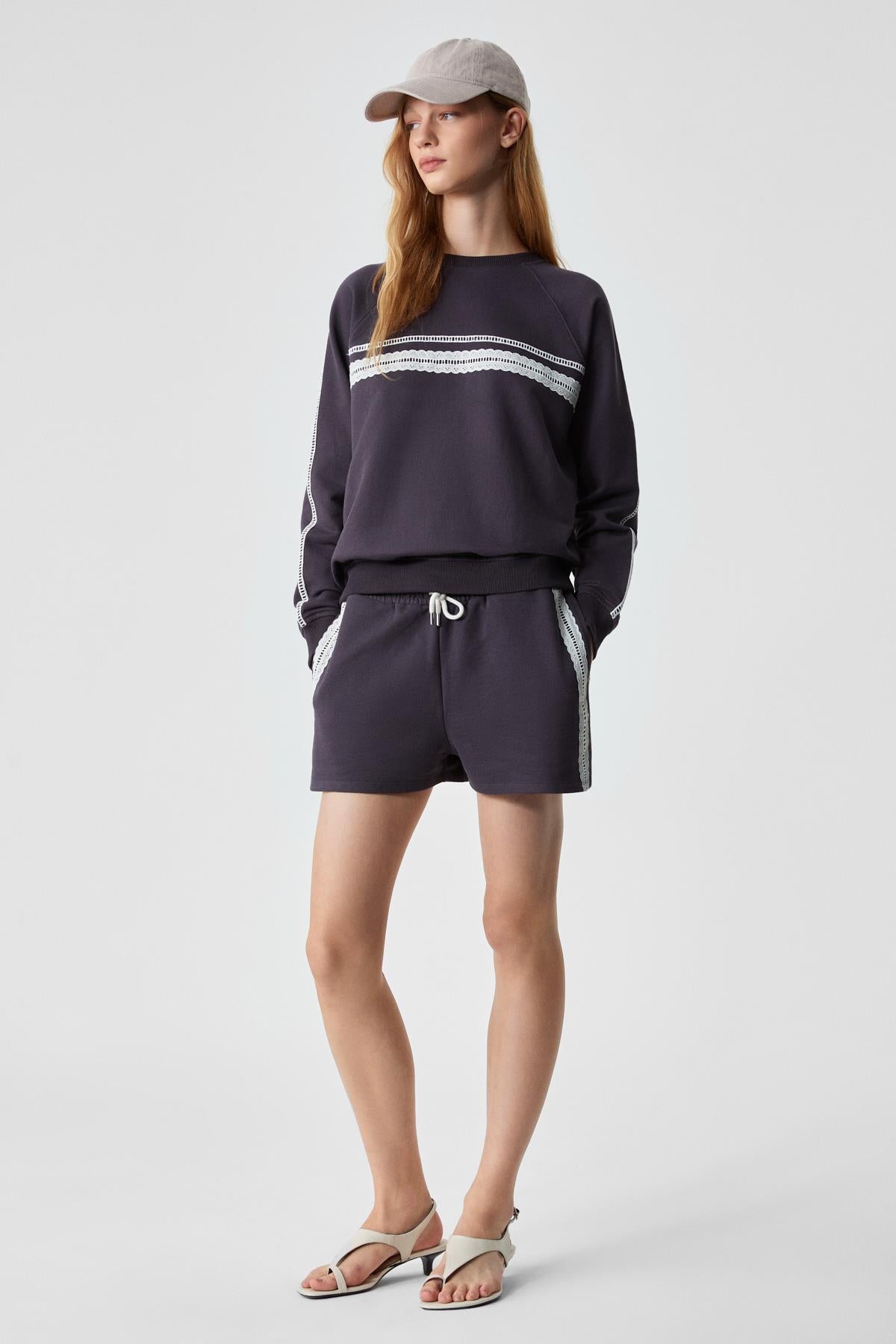 ETHIQUET FLUX Damen Lockere Bio Shorts Violett