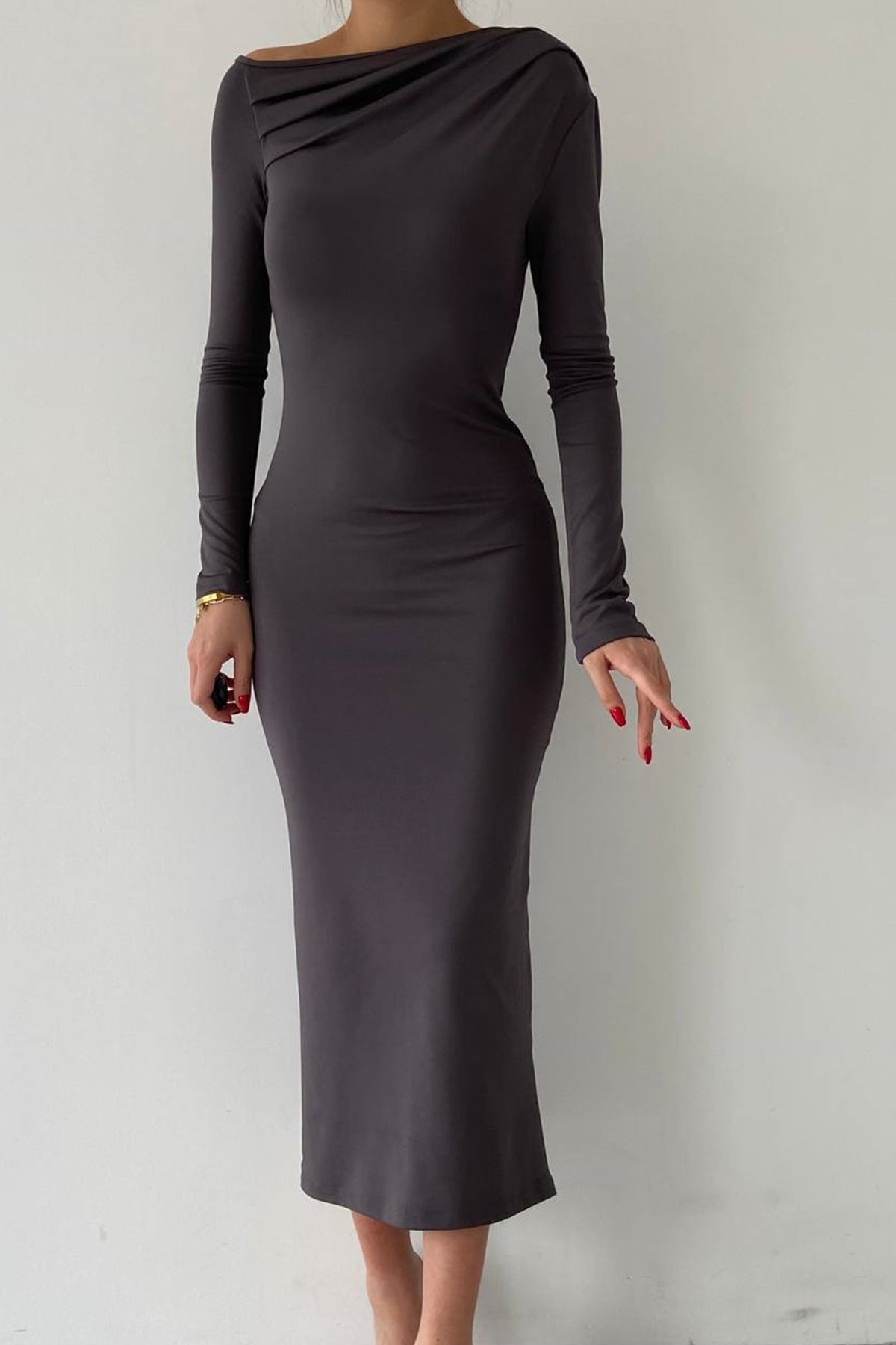 Langärmeliges Midikleid