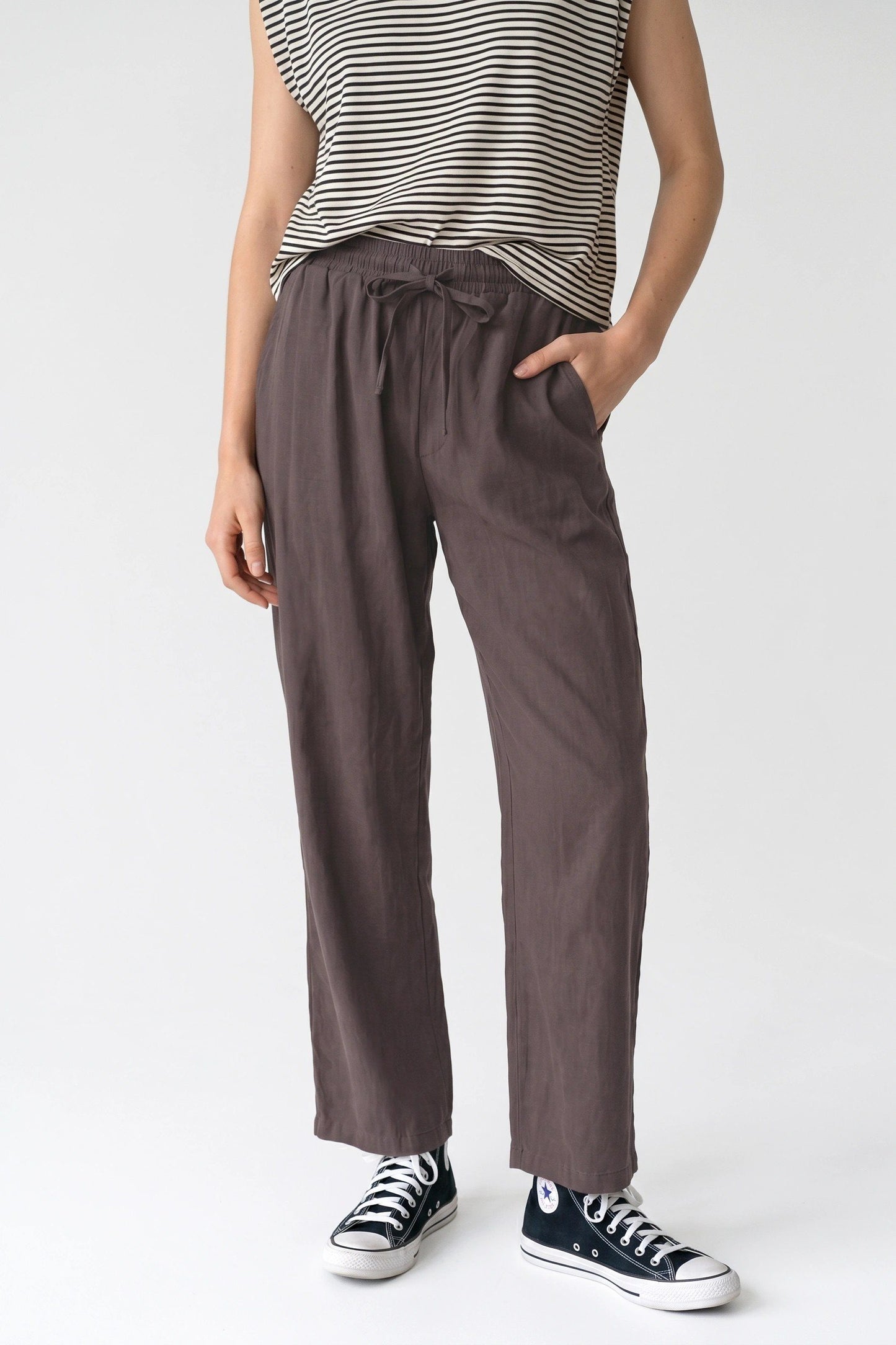 Weite Hosen mit weitem Bein