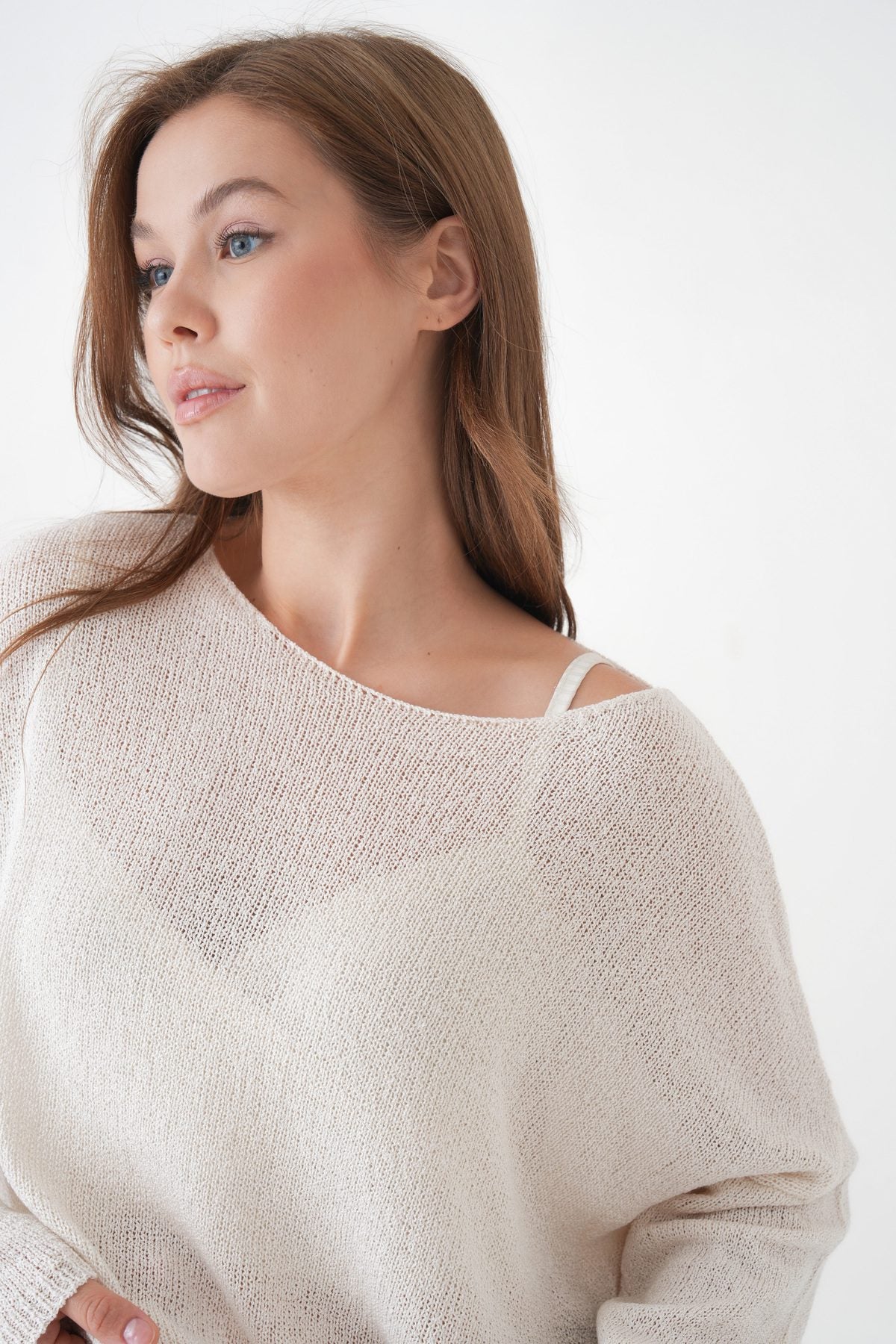 Oversize-Pullover mit breitem Kragen