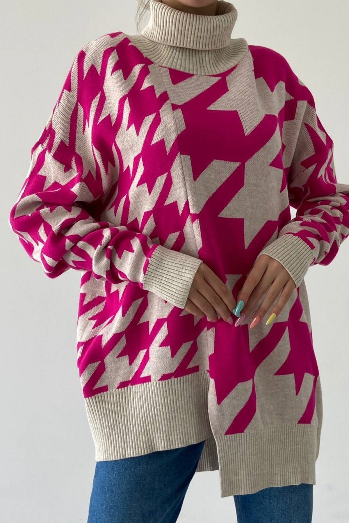 Oversize-Rollkragenpullover mit geometrischem Muster
