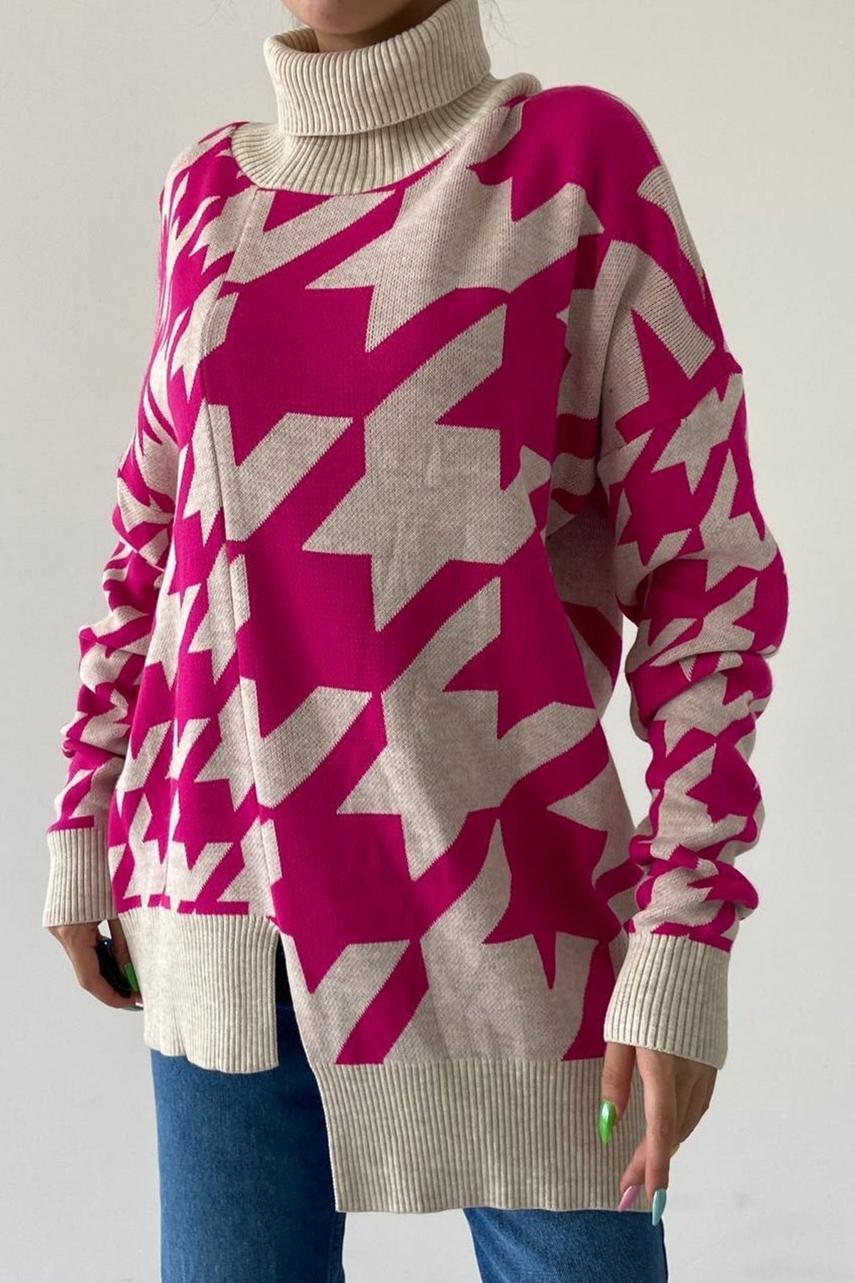 Oversize-Rollkragenpullover mit geometrischem Muster