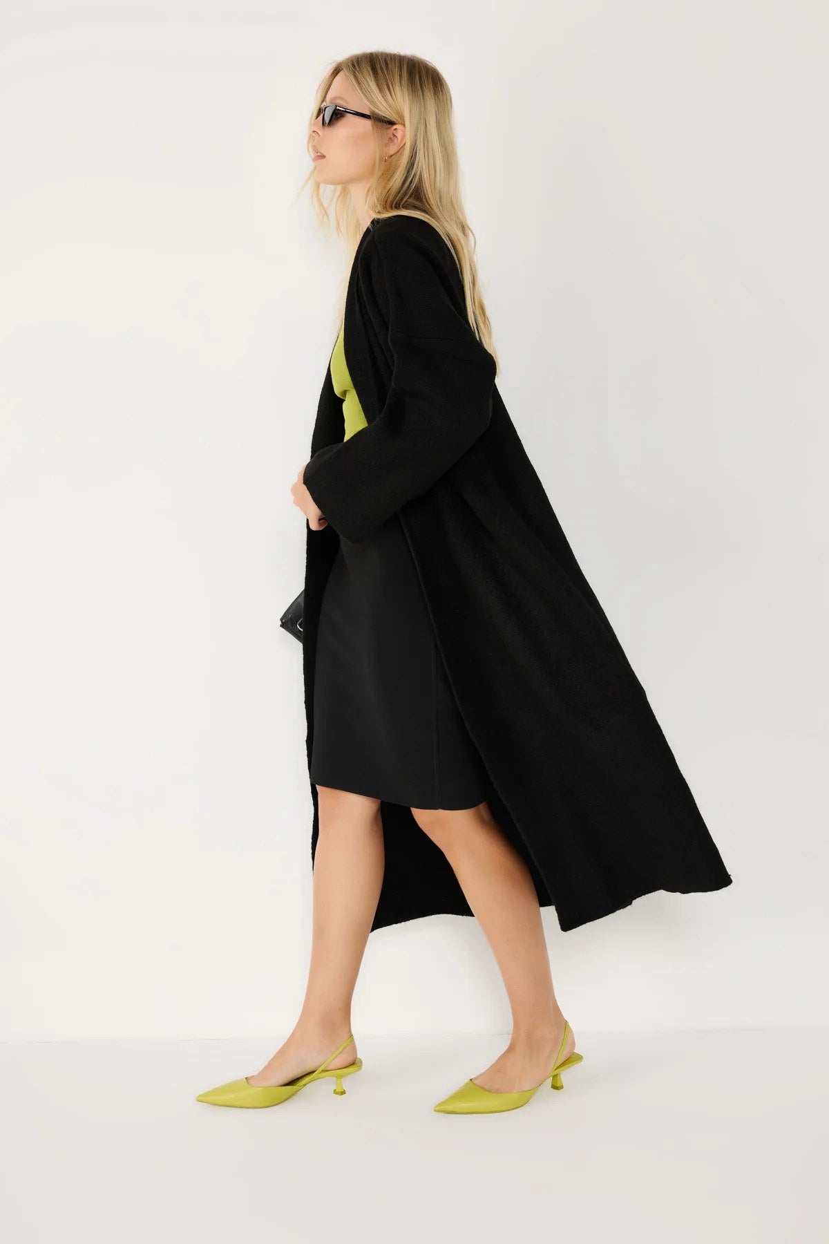 Lange Strickjacke im Glamour-Stil