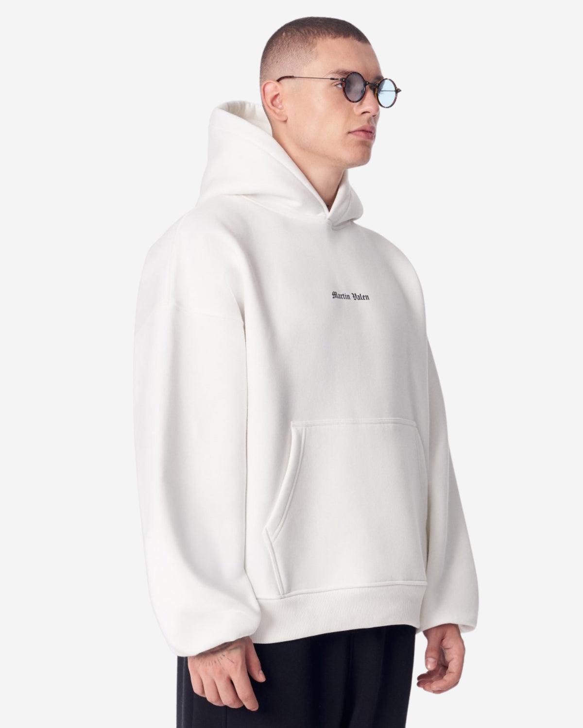Tiefe Gothic Schwarzer Kapuzenpullover mit Applikationsflicken - Groß