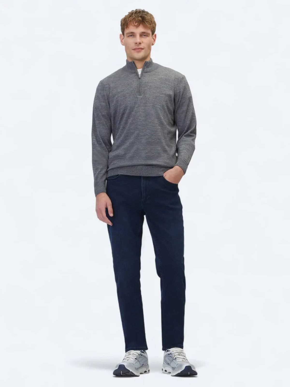 Grau Strickpullover