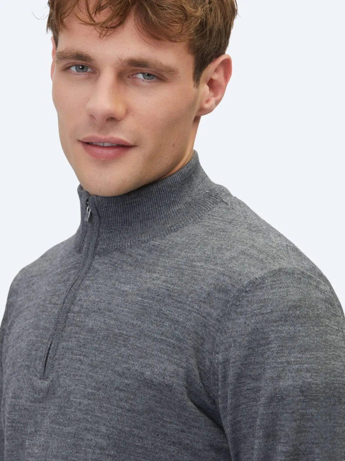 Grau Strickpullover