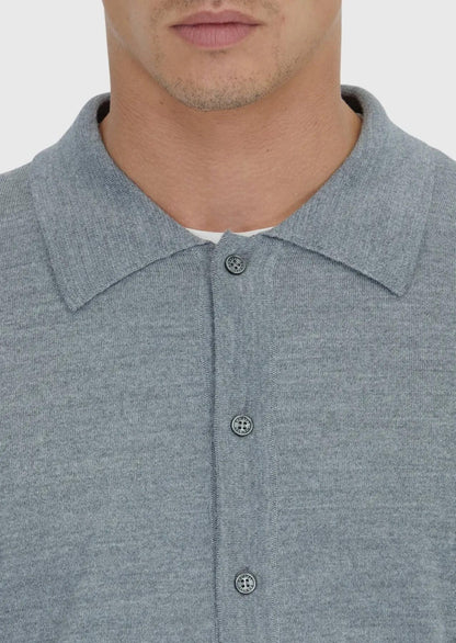 Graue Strickjacke mit Rollkragen aus Wollmischung