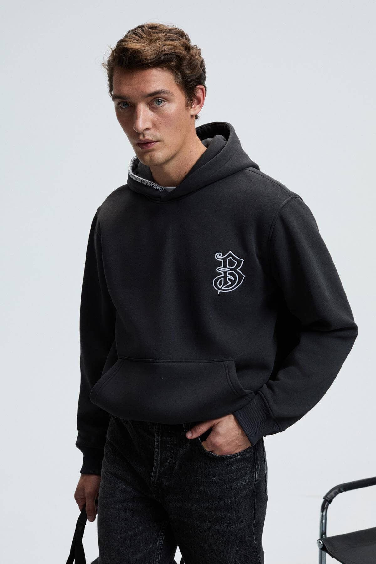 Herren Kapuzen-Sweatshirt Stickerei