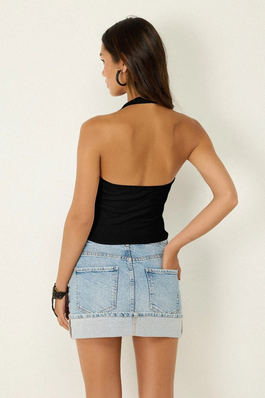 Basic-Top mit Neckholder-Ausschnitt