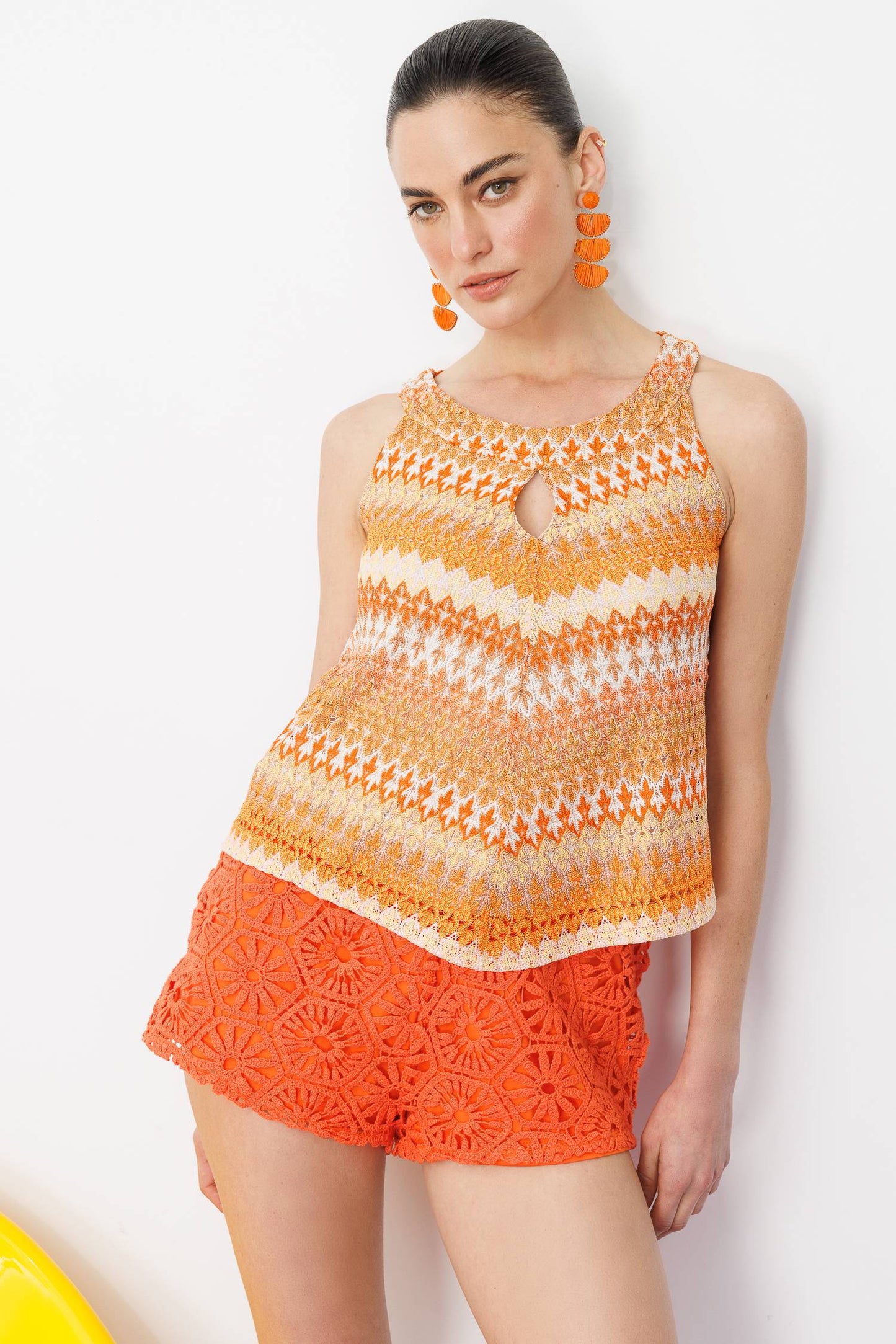 Neckholderbluse mit Ethno-Muster