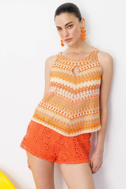 Neckholderbluse mit Ethno-Muster