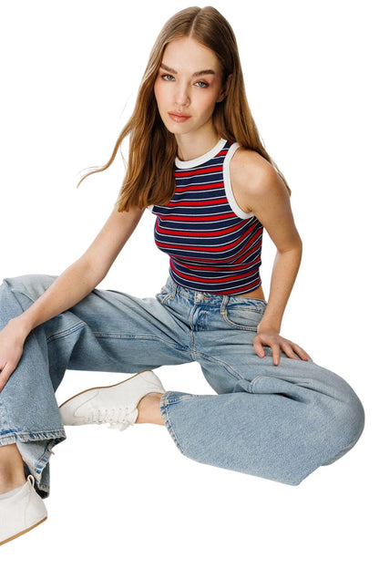 Gestreiftes Halterneck Crop Bodysuit