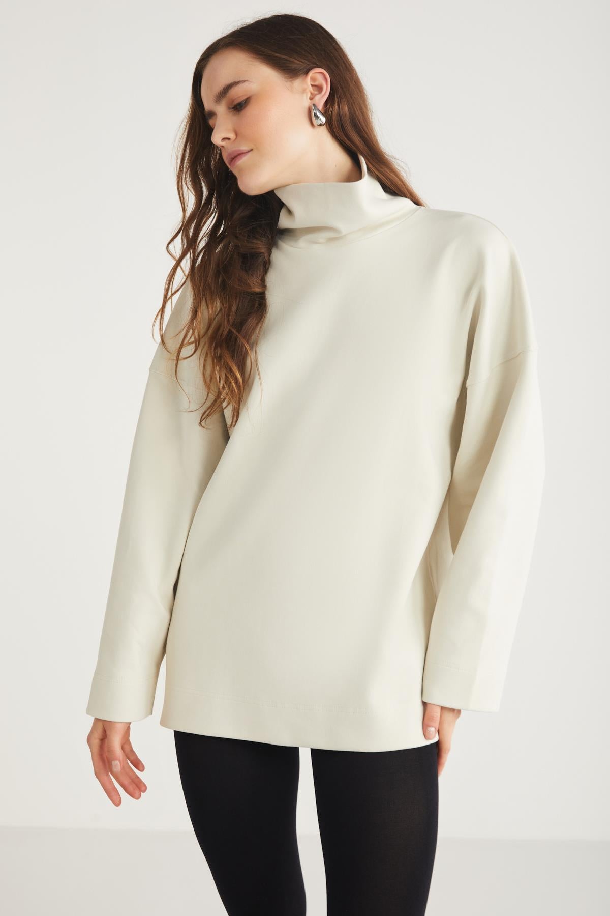 HERMIONE Essential-Fit Sweatshirt