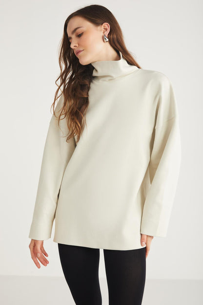 HERMIONE Essential-Fit Sweatshirt