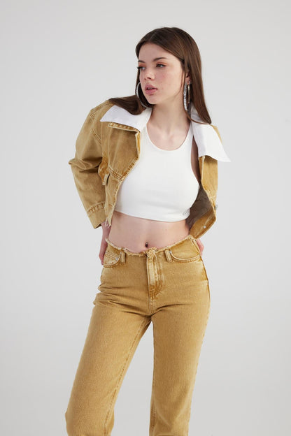 Rostfarbene Jeans mit Marmor-Muster