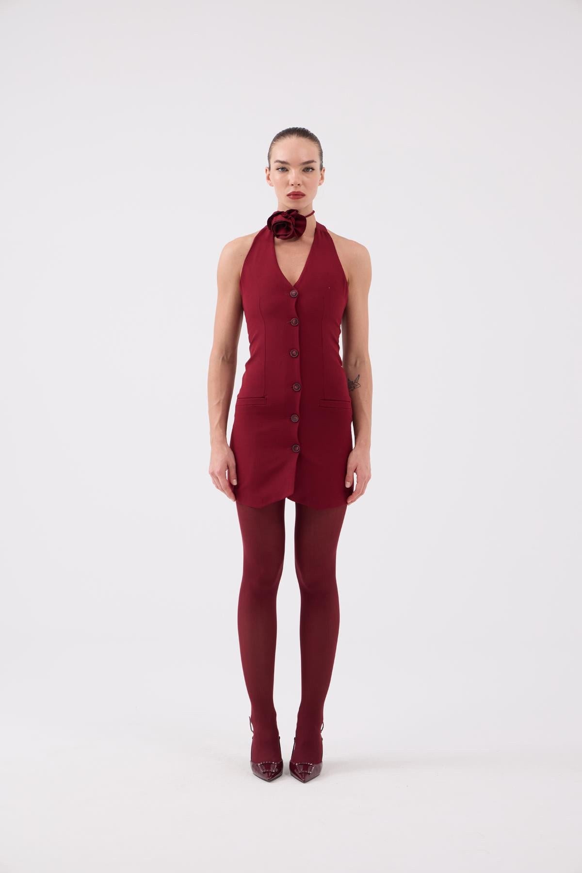 Knopf Mini-Kleid mit Rosenzubehör