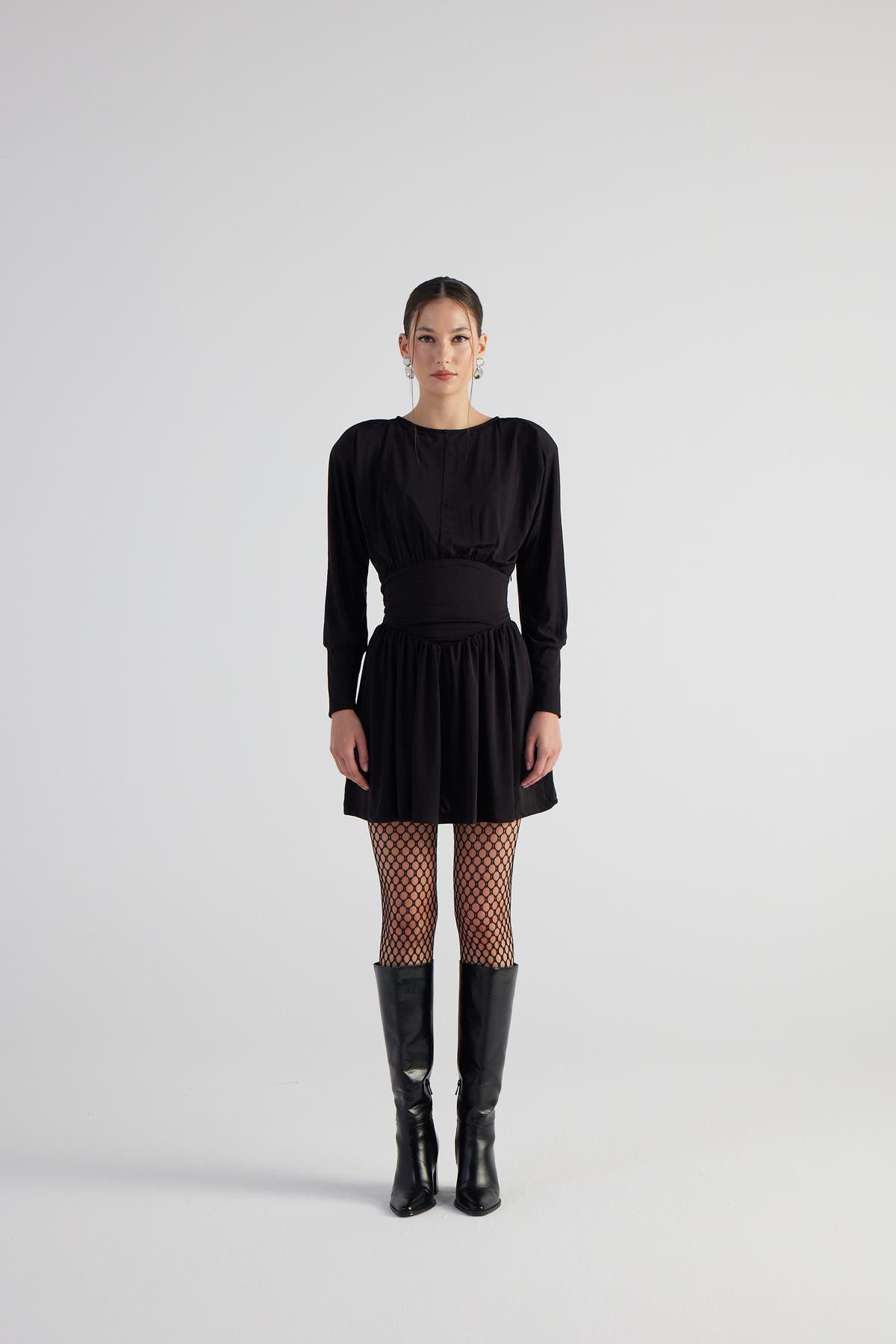 Mini-Kleid mit Schulterpolstern