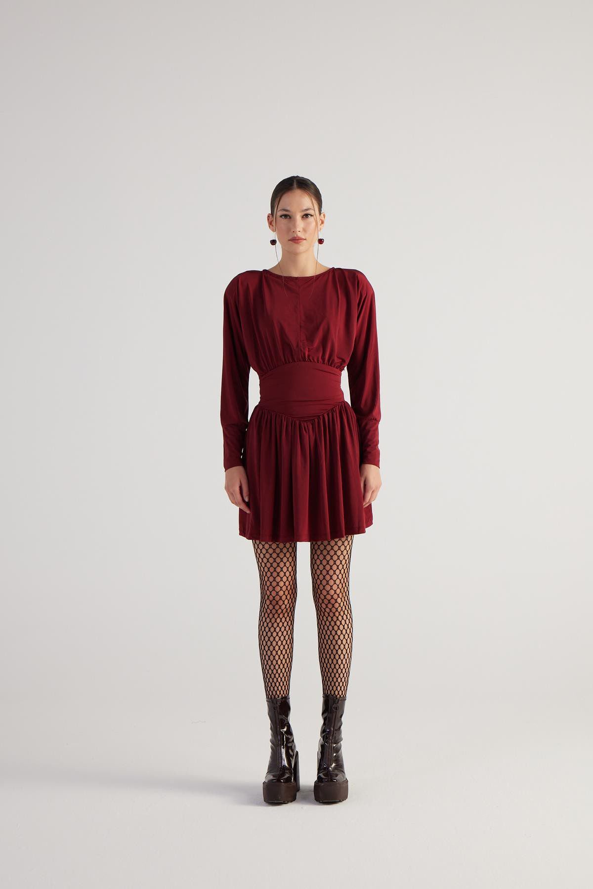 Mini-Kleid mit Schulterpolstern