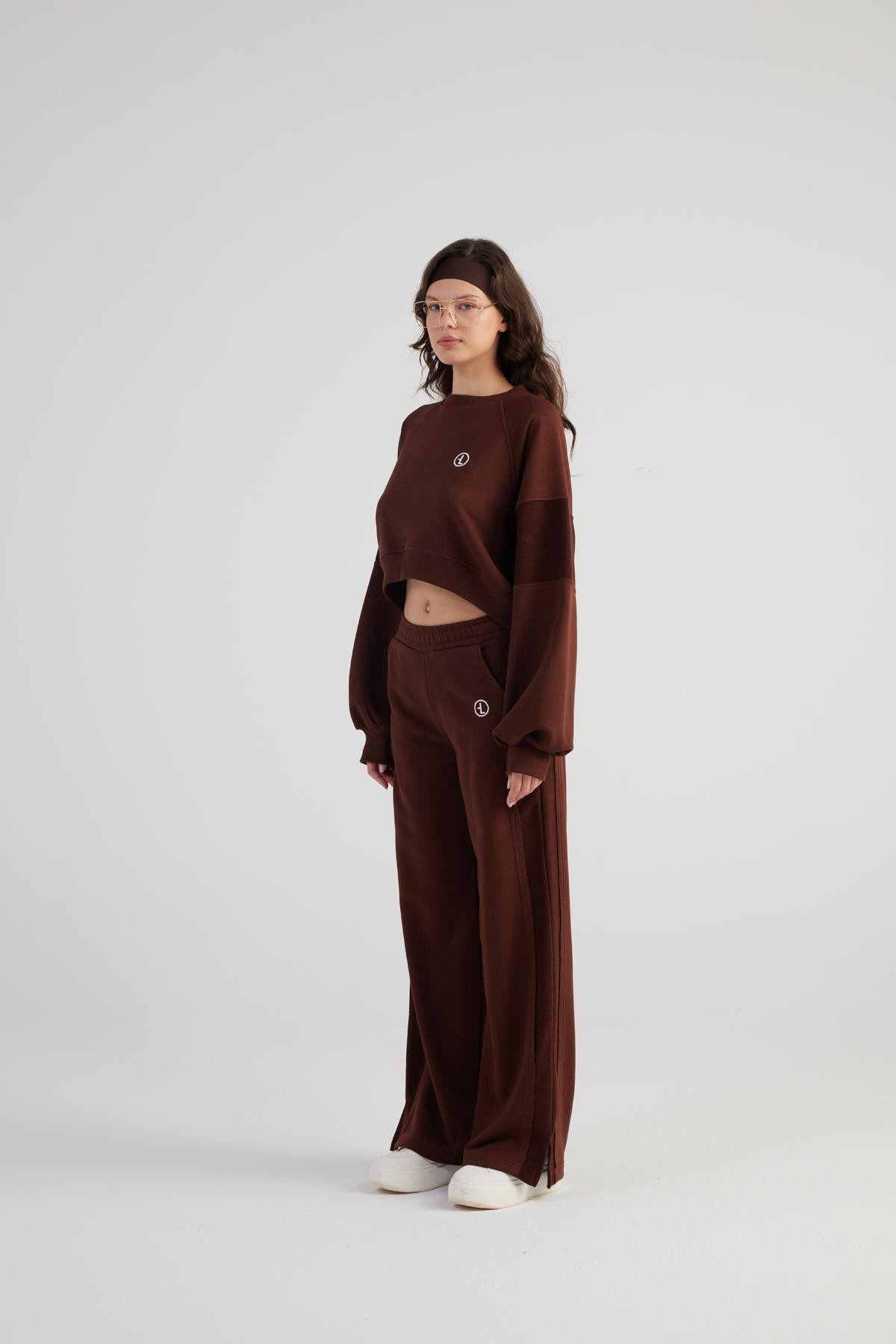 Weite Trackpants mit Schlitzen