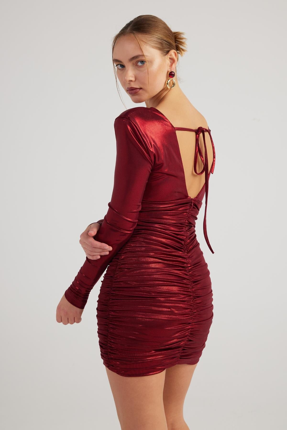 Glänzendes Mini-Kleid Karly