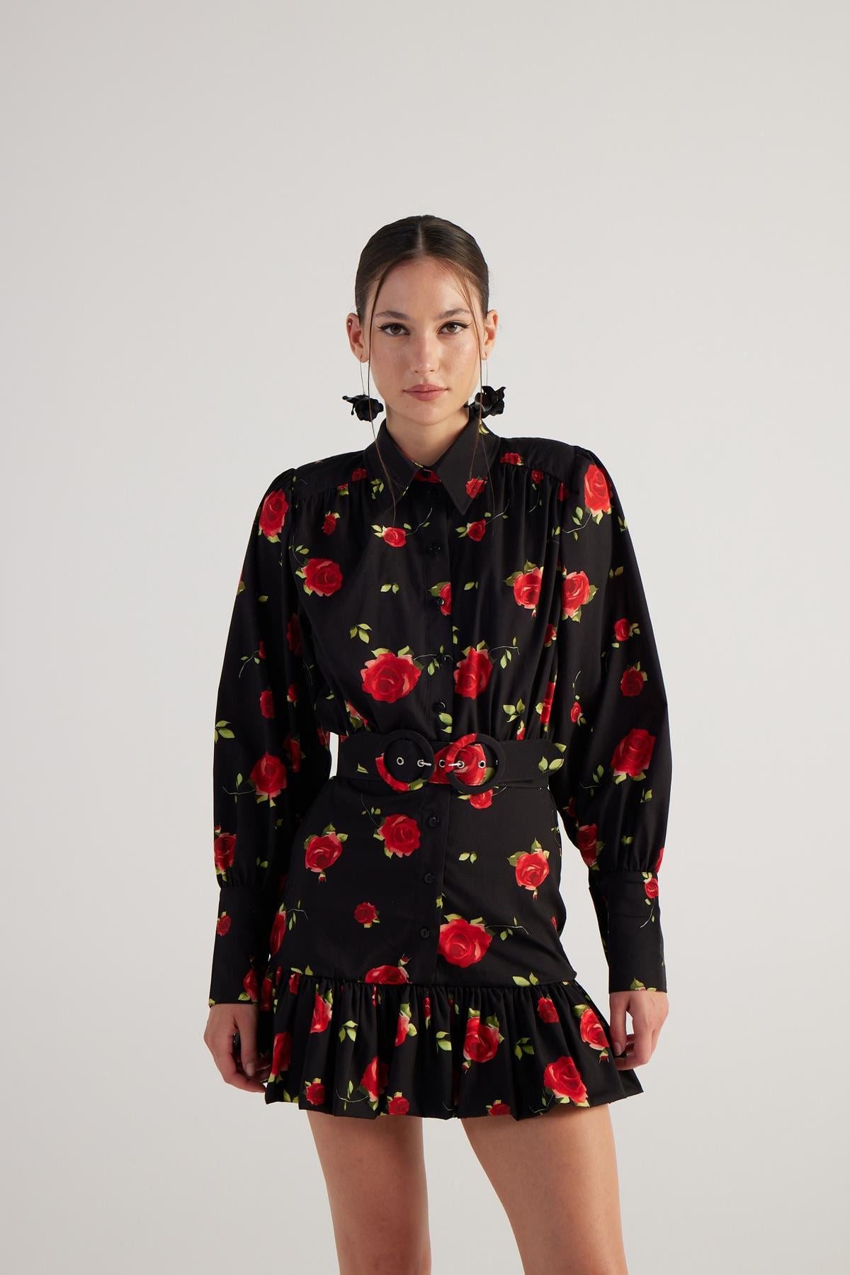 Minikleid mit Rosenmuster