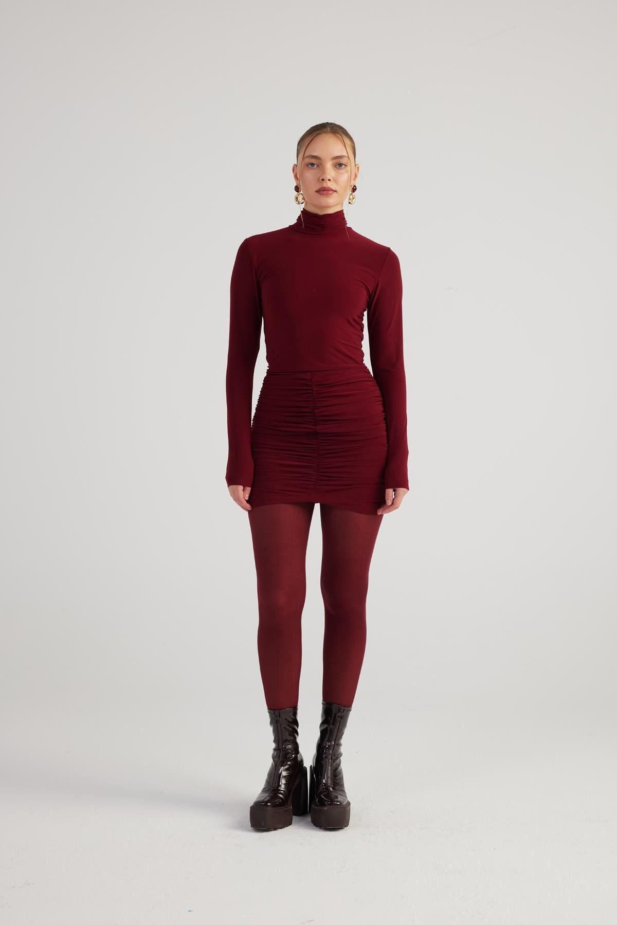 Mini-Kleid mit Fischerkragen