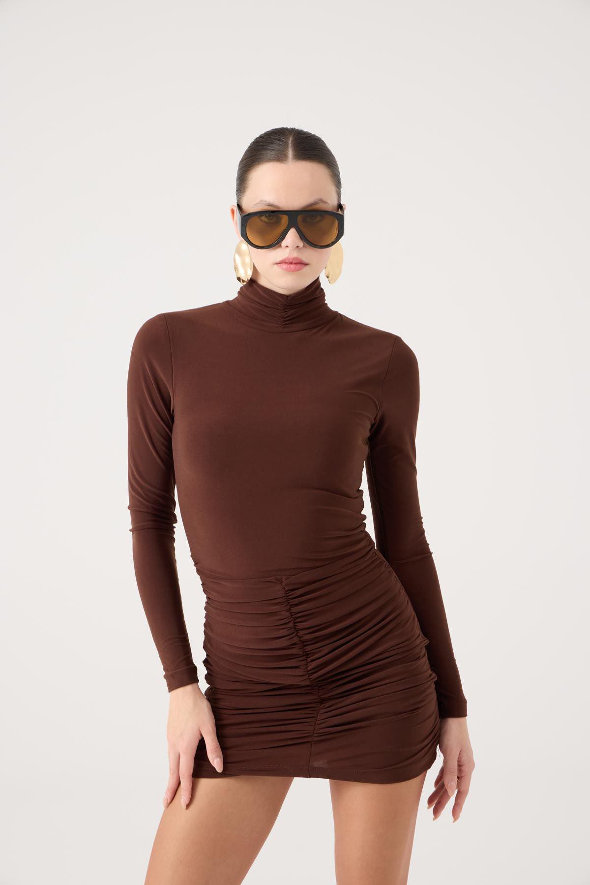 Mini-Kleid mit Fischerkragen