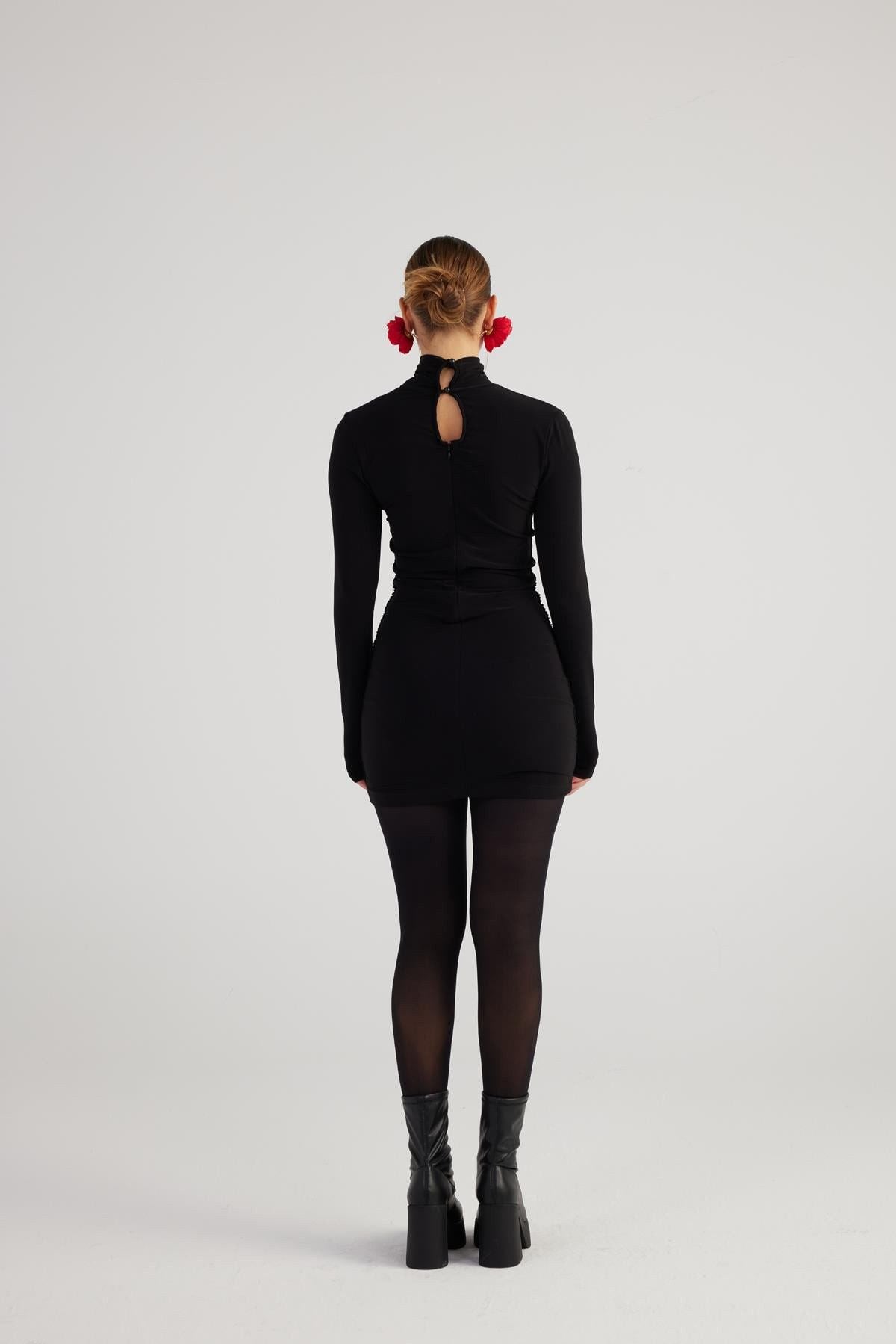 Mini-Kleid mit Fischerkragen
